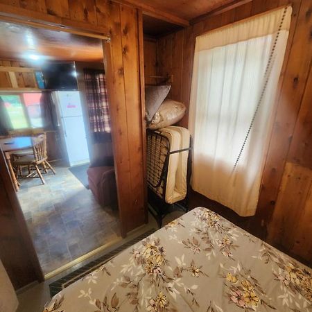 Cabin 2 Manistique Zewnętrze zdjęcie